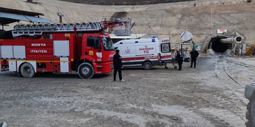 Konya’da tünel inşaatında can veren işçiye acı veda 1